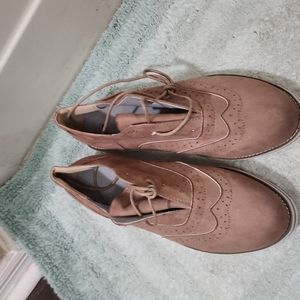 Women's dressy shoes